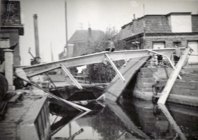 Schansterbrug, opgeblazen in 1945